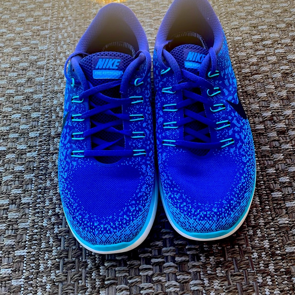 Nike free distance size 11
